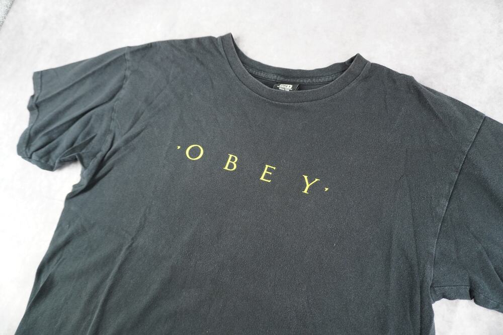 OBEY Black Minimal Logo T Shirt Large Streetwear Skate Graphic Tee